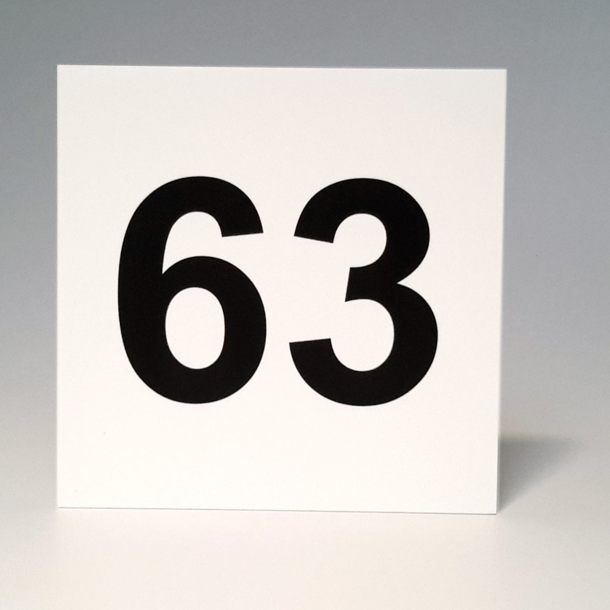 Hausnummernschild 20x20cm Aluverbund Weiß